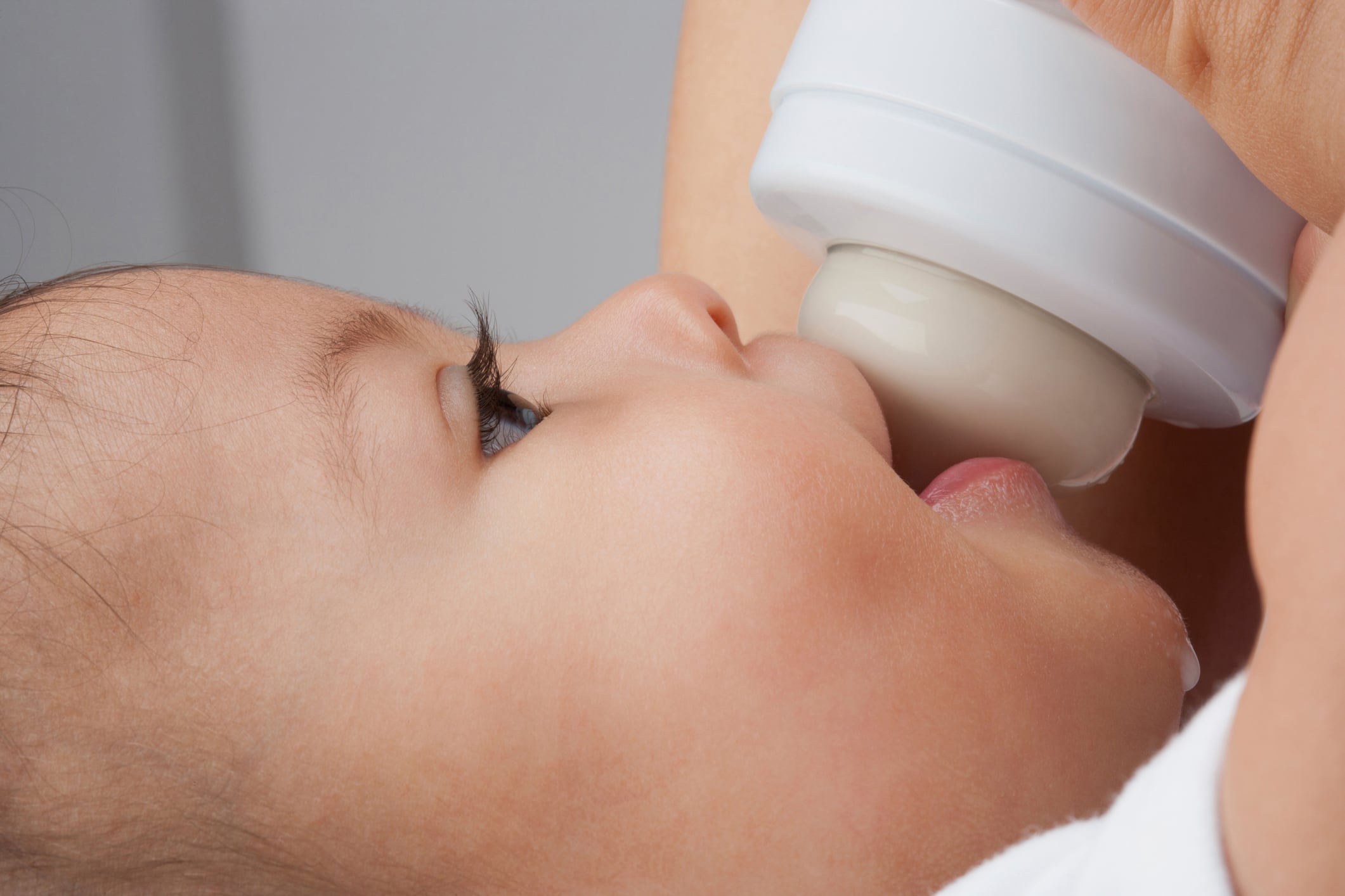 France investigates infant deaths amid formula contamination